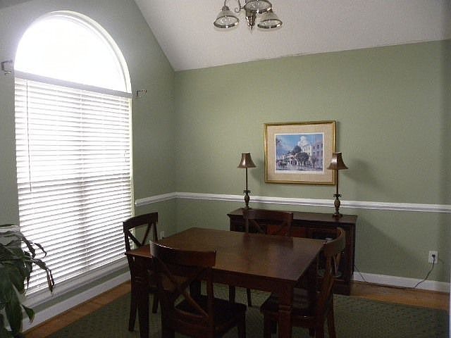 2nd image of 113 Walnut Grove Cir