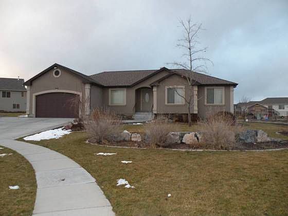 1st image of 856 W Mustang Cir