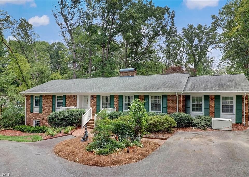 1st image of 2111 Meadowbrook Ter