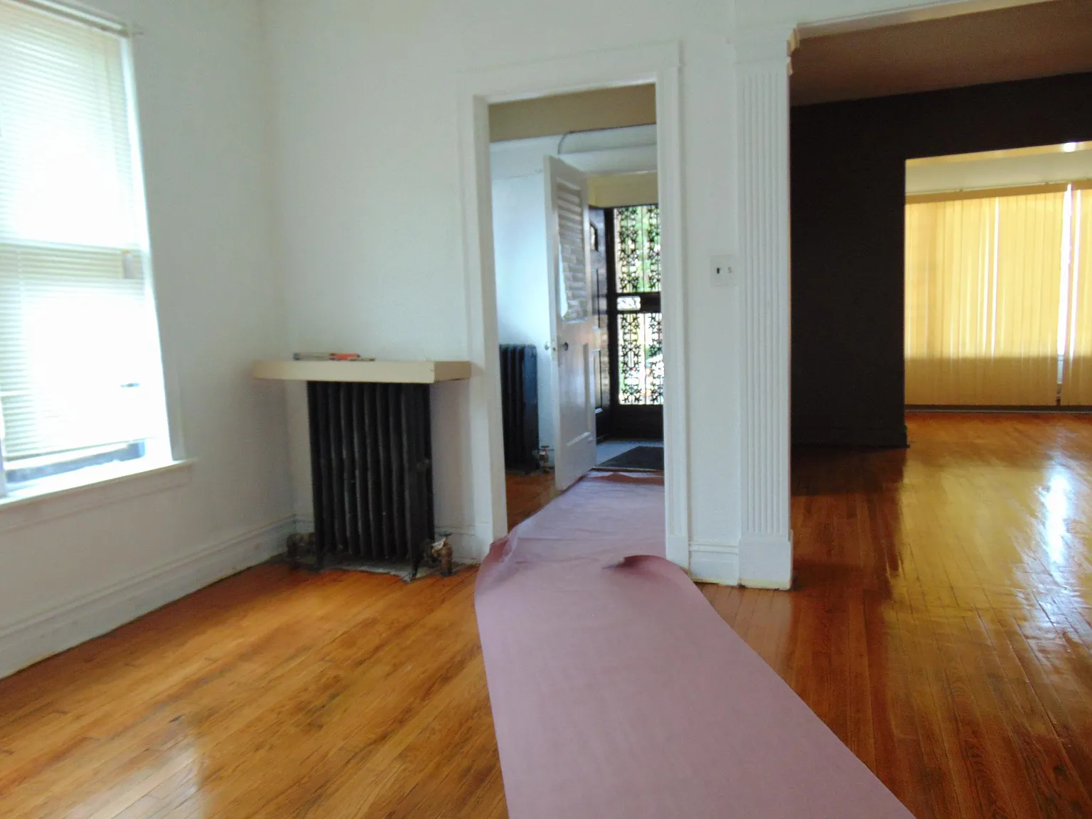 5 bed, 2500 sqft, $160,000 — Photo 2