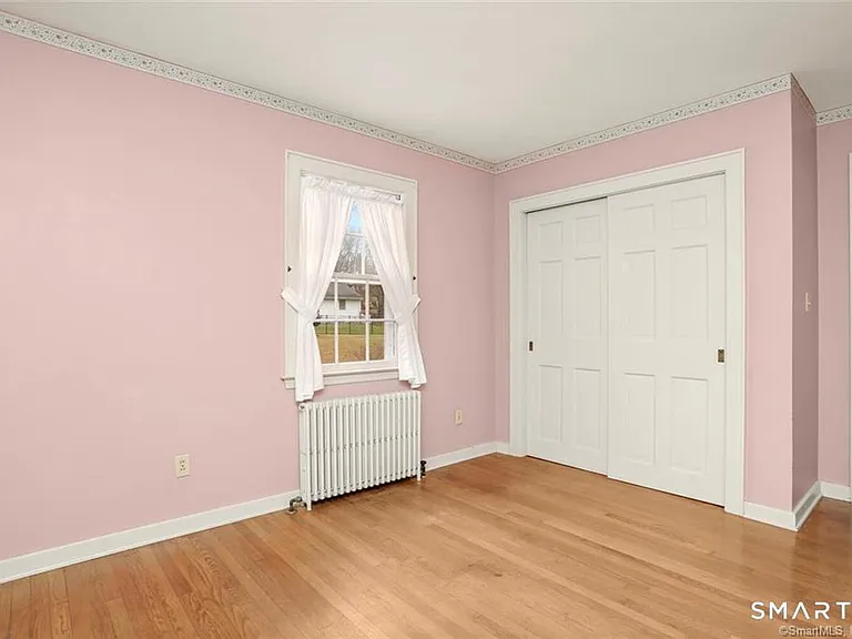 501 Lambert Rd — Photo 11