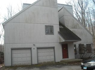 19 Katrina Cir, Bethel, CT 06801