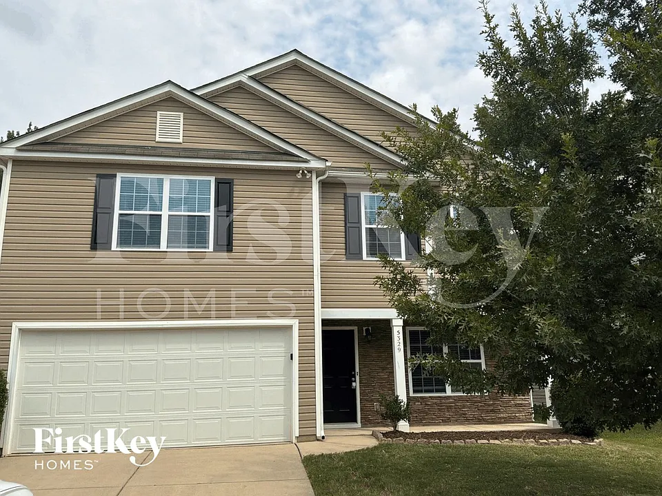 5329 Park Brook Dr