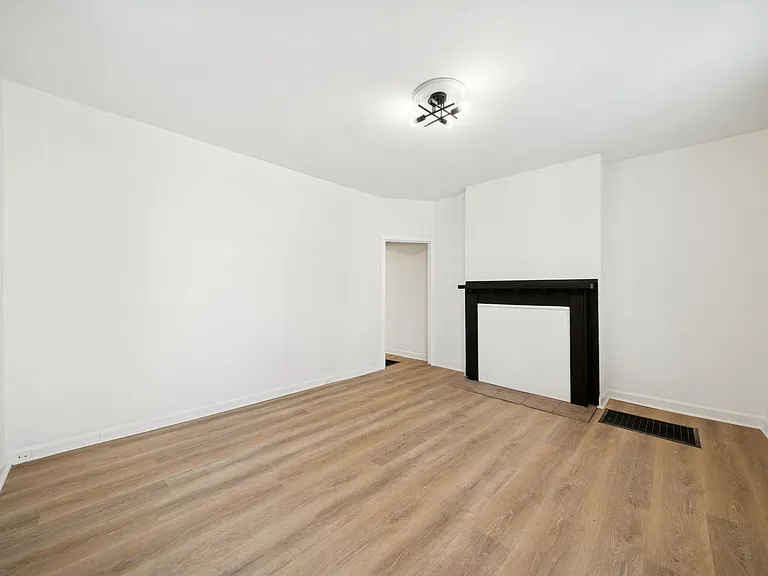 216 Whipple St — Photo 6
