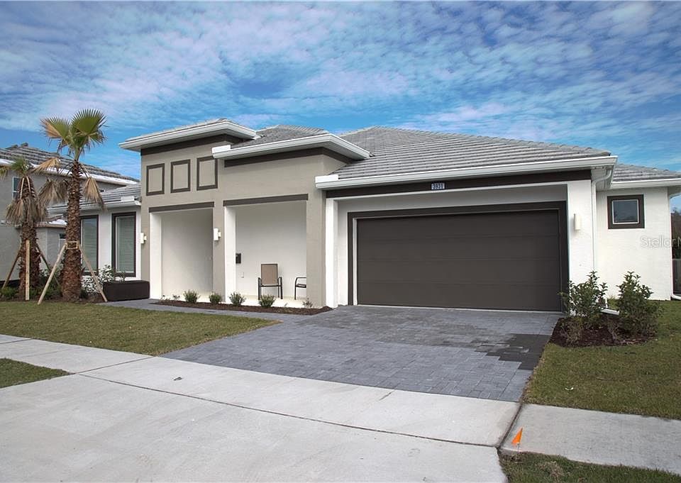 1st image of 3931 Oakville Ave
