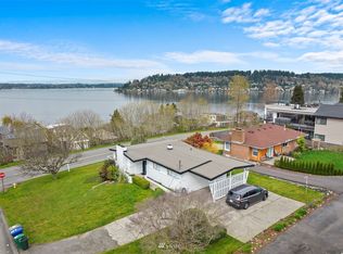 3004 Lake Washington Blvd N, Renton, WA 98056