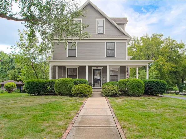 425 Miller Ave, Liberty, MO 64068