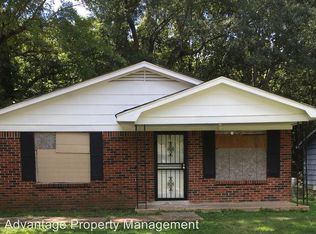 3697 Royal Wood Dr, Memphis, TN 38128
