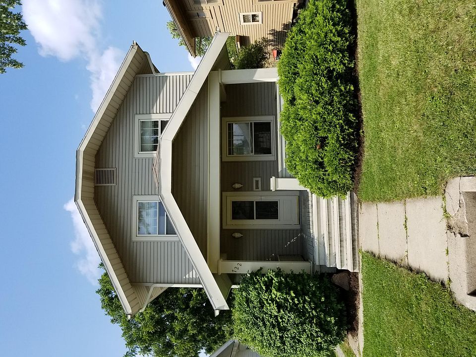 2nd image of 722 Florence Ave #House
