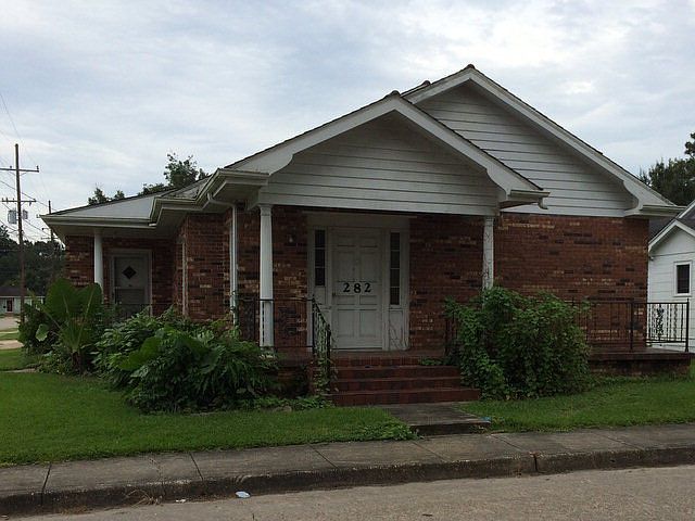 1st image of 282 McKinley St