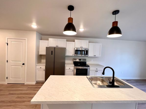 826-834 Thames Ct #850-09