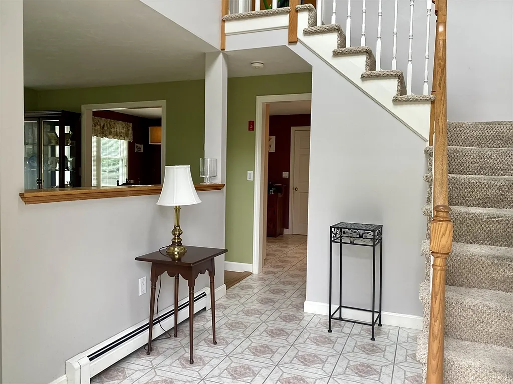 2 bed, 2.0 bath, 1110 sqft, $3,400 — Photo 2