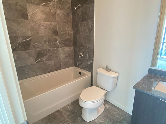 4th image of 3237 Bayview Ave #Penthouse 1310