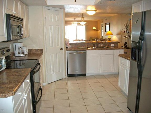 5th image of 603 Shorewood Dr Unit 303
