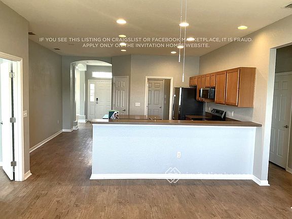 4th image of 3632 Bristol Cove Ln