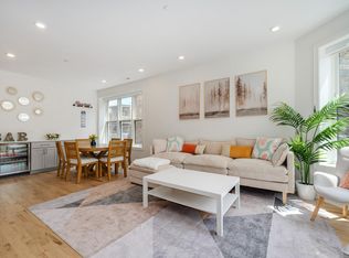 3615 N Wilton Ave #3, Chicago, IL 60613