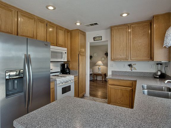3rd image of 39413 Bonaire Way