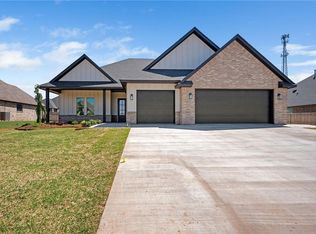 4832 Constitution Ln, Tuttle, OK 73089
