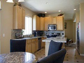 5th image of 8809 Mountain Vista Dr