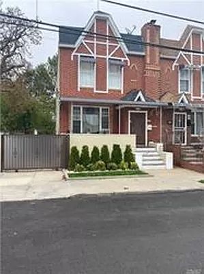 2nd image of 111-11 178th St