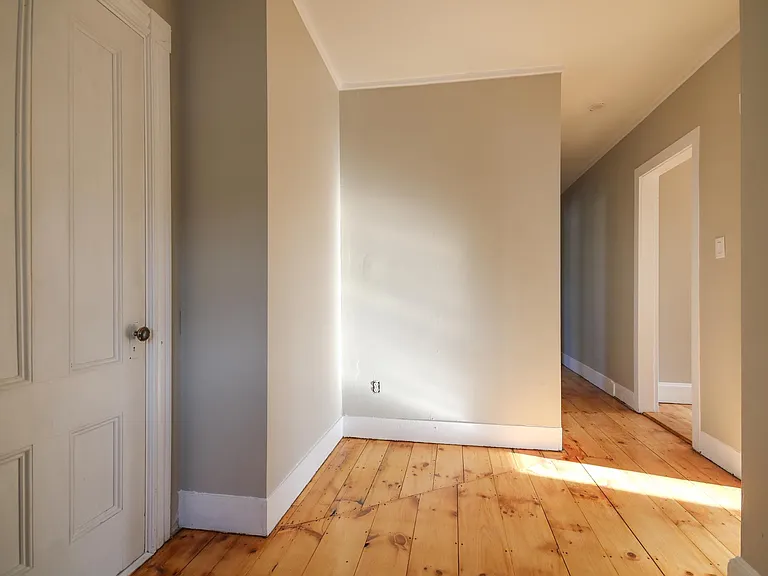 169 Glenwood Ave #2 — Photo 36