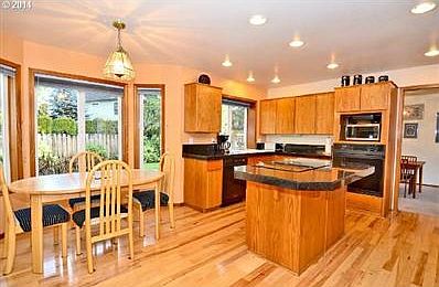 5th image of 2301 NE 157th Ave