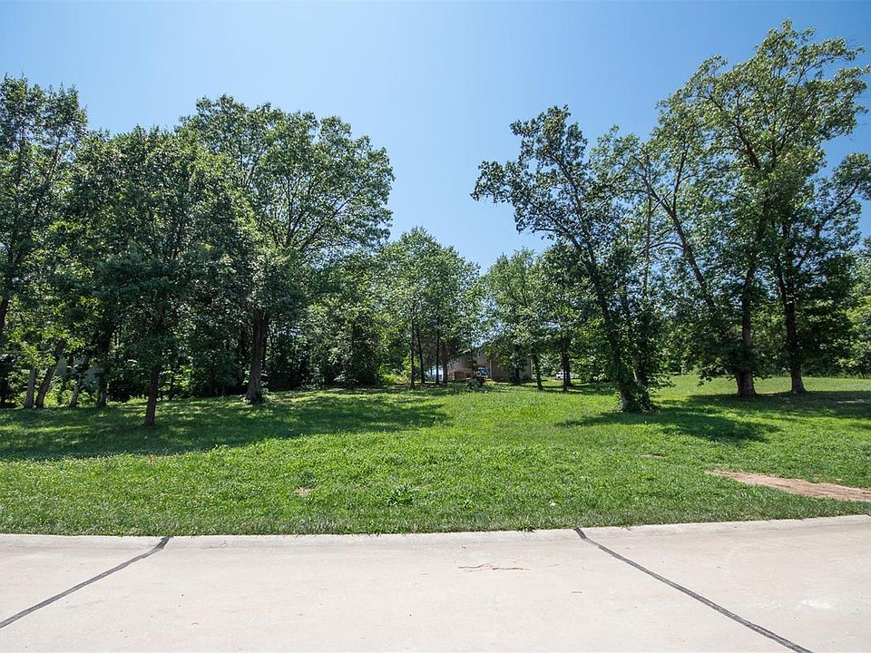 1st image of 419 Timber Dr