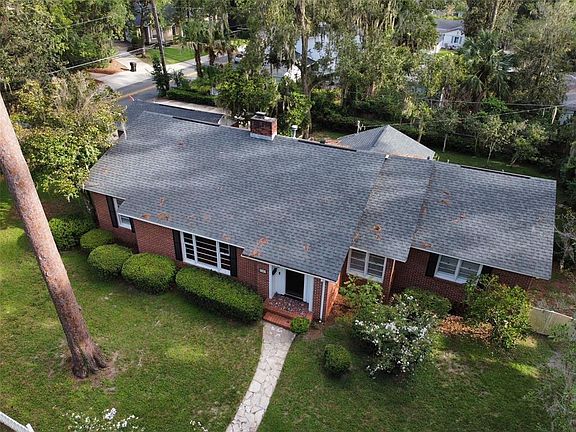2nd image of 2207 NW 2ND AVENUE
