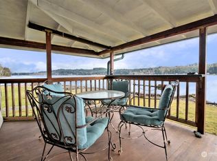 60 E North Bay Rd, Allyn, WA 98524