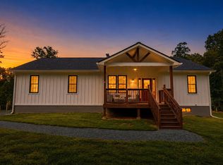 3230 Polecat Creek Ln, Scottsville, VA 24590