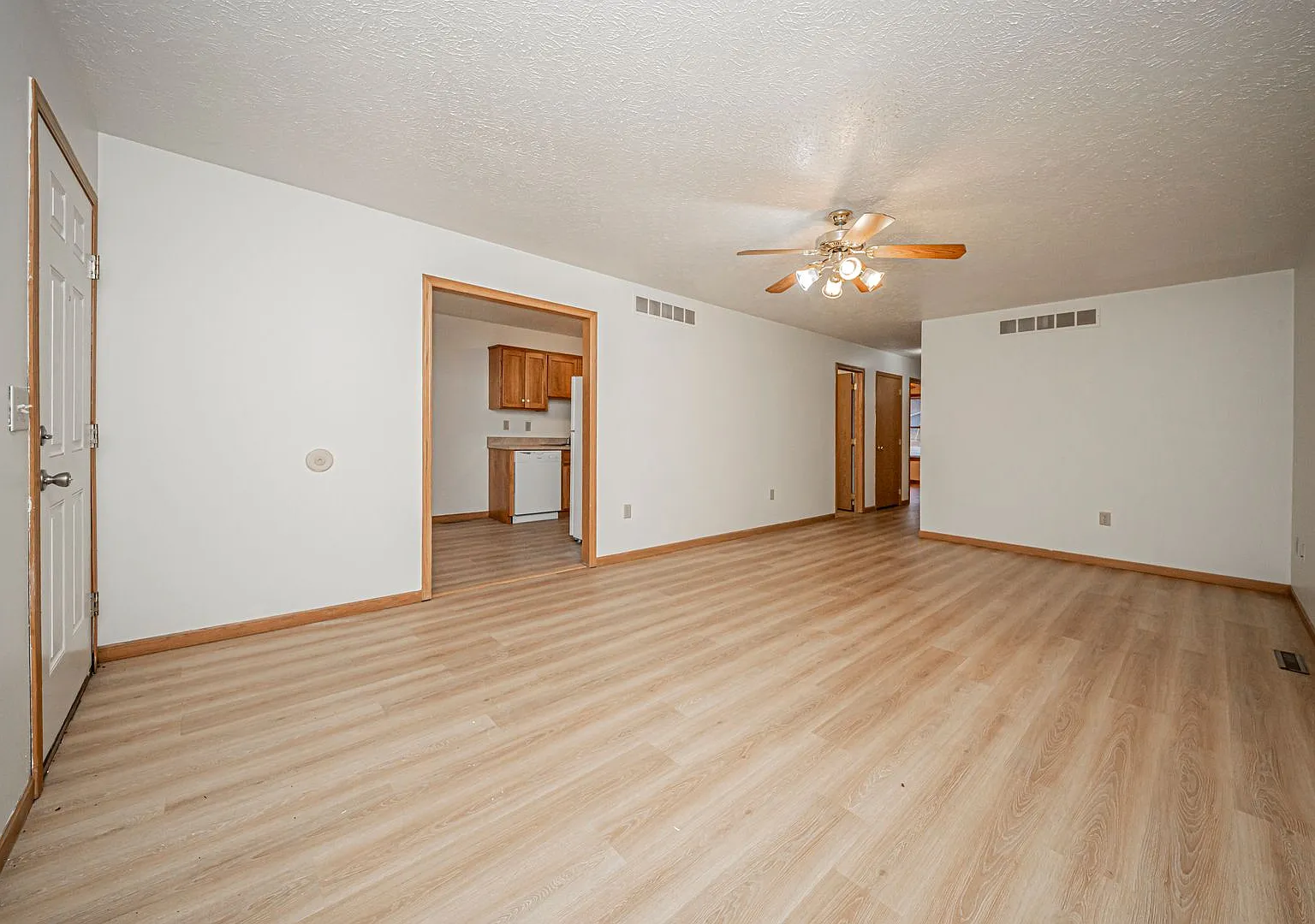 Red Brick Apartments — Photo 4