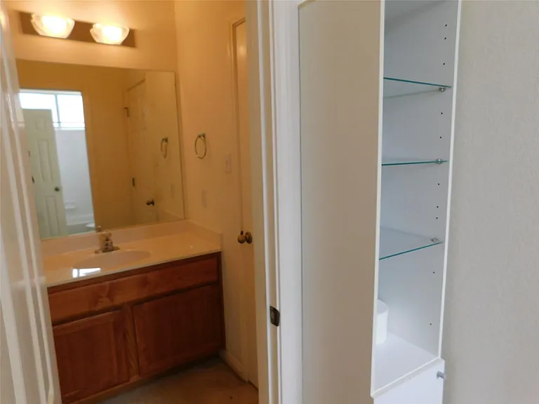 1511 Homewood Cir — Photo 19