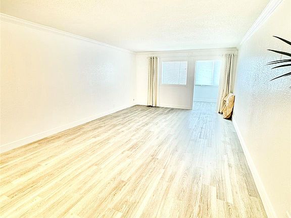 5th image of 8040 Hampton Boulevard #514