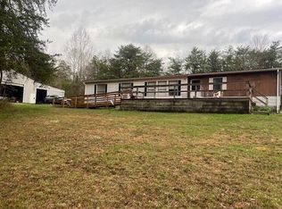 27284 State Route 180, Rockbridge, OH 43149
