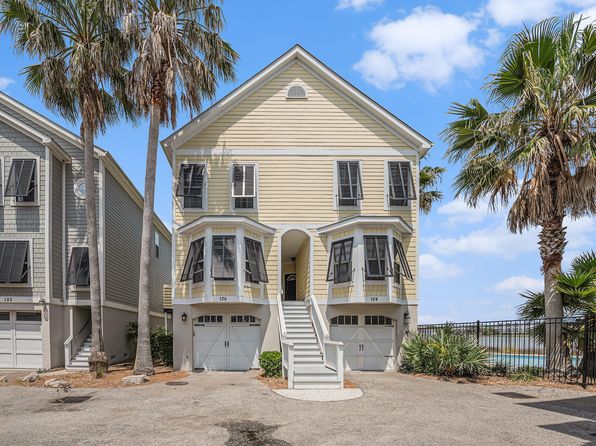 126 2nd St W, Folly Beach, SC 29439
