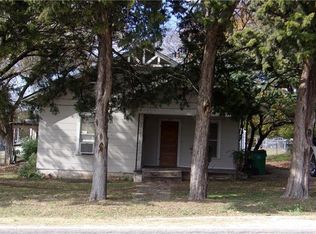 304 Rock Hill Rd, Bowie, TX 76230