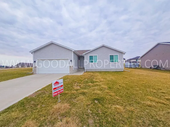 1932 Southbridge Dr, Adel, IA 50003