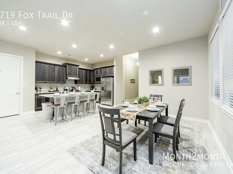 8719 Fox Trail Dr — Photo 12
