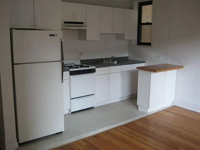 1647 N Wells St #2E — Photo 2