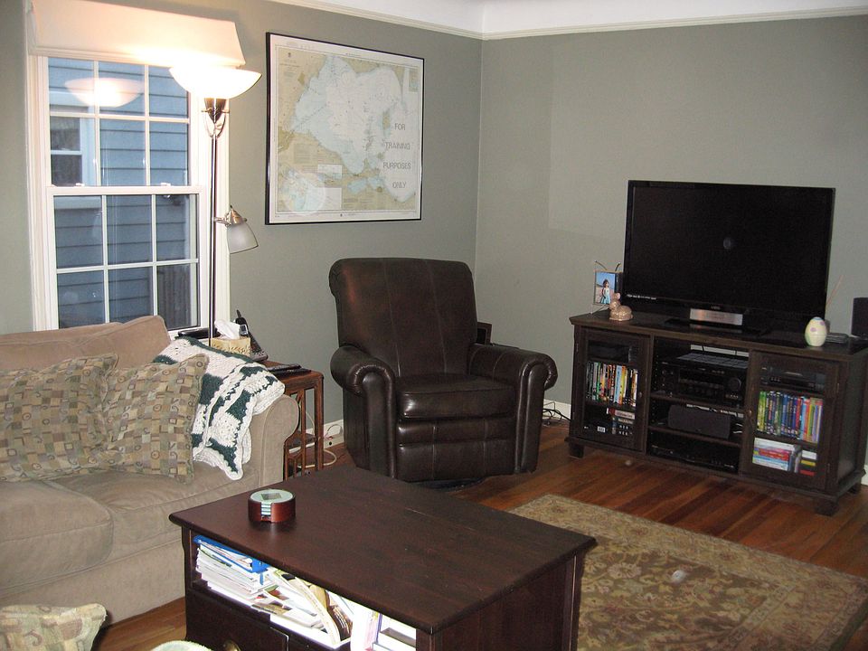 2nd image of 738 Columbia Rd