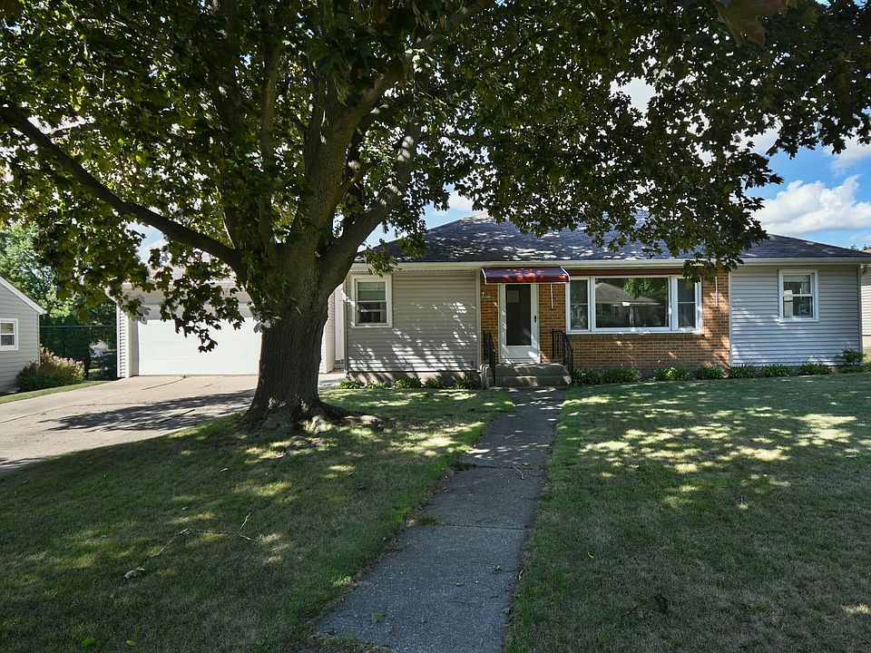 1st image of 772 N Glenn Dr