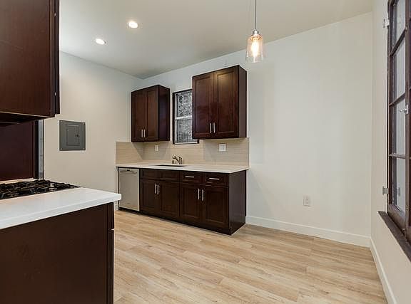 4th image of 7223 Willoughby Ave APT 214