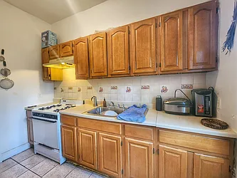 Rented by RELEASE NY