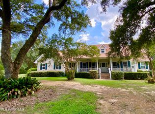 299 Quitman Perry Rd, Carriere, MS 39426