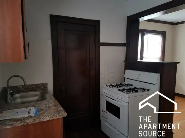 6645 W 21st St #6, Berwyn, IL 60402
