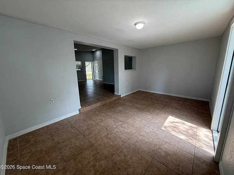 420 N Fiske Blvd — Photo 13