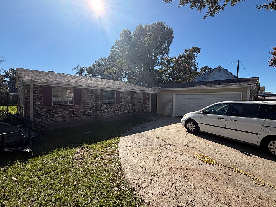 1st image of 408 Lacour Dr