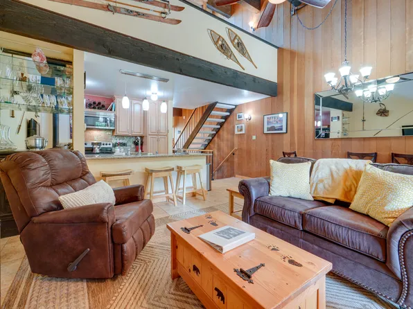 1001 Commonwealth Dr, Kings Beach, CA