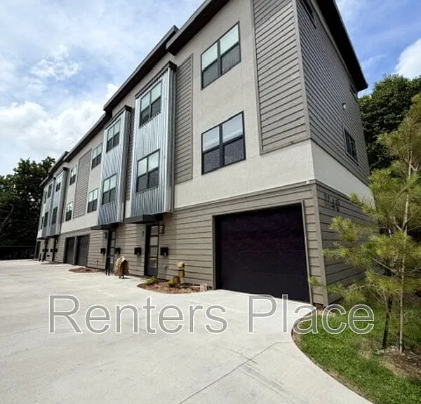 1140 S Quincy Ave #1-B — Photo 1