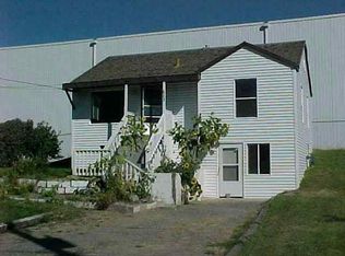 613 S Division St, Grandview, WA 98930